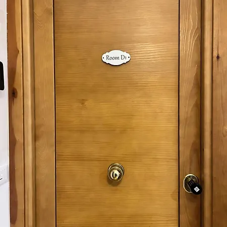 Maison Vaticana Pensión 2*